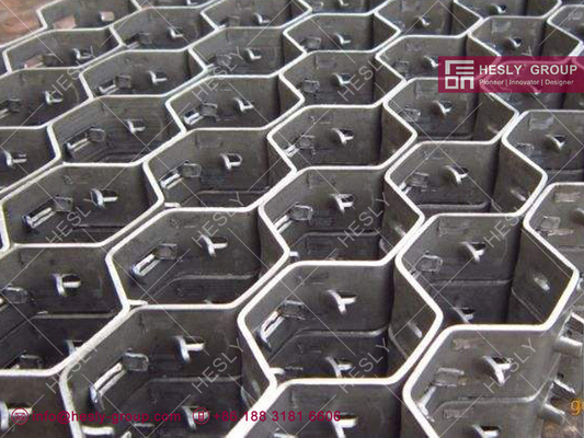 Китай Рама из нержавеющей стали 304 с шестигранной сеткой для огнеупорной подкладки 3,0х25х100 мм поставщик