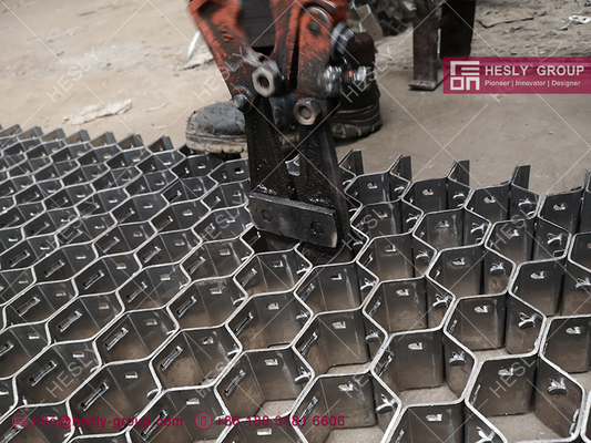 Китай 304H нержавеющая сталь с шпагой с отверстиями для скрепления 1 &quot;глубина х 16 габарит Китай экспортер шпаги поставщик