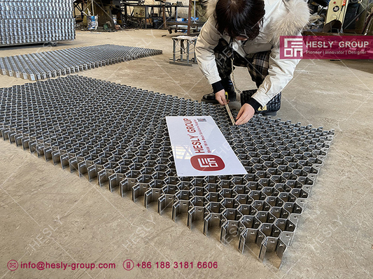 Китай AISI309s Hex Mesh для металлургической промышленности толщина полосы 2,0 мм высота полосы 25 мм дырка 46 мм поставщик