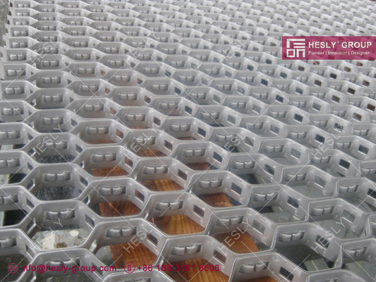 1Cr18Ni9Ti Hexsteel Grid 2 &quot;глубина х 14 gauge 914х1050 мм Hexsteel с отверстием для скрепления поставщик