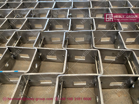 Flexmetal Mesh for Cyclones of FCC units in Oil refinery. 2,0х25мм. 37мм отверстие. 1мх1м. поставщик